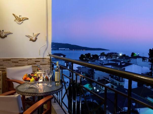 Anna Maria Views Apartment Neos Marmaras Luaran gambar